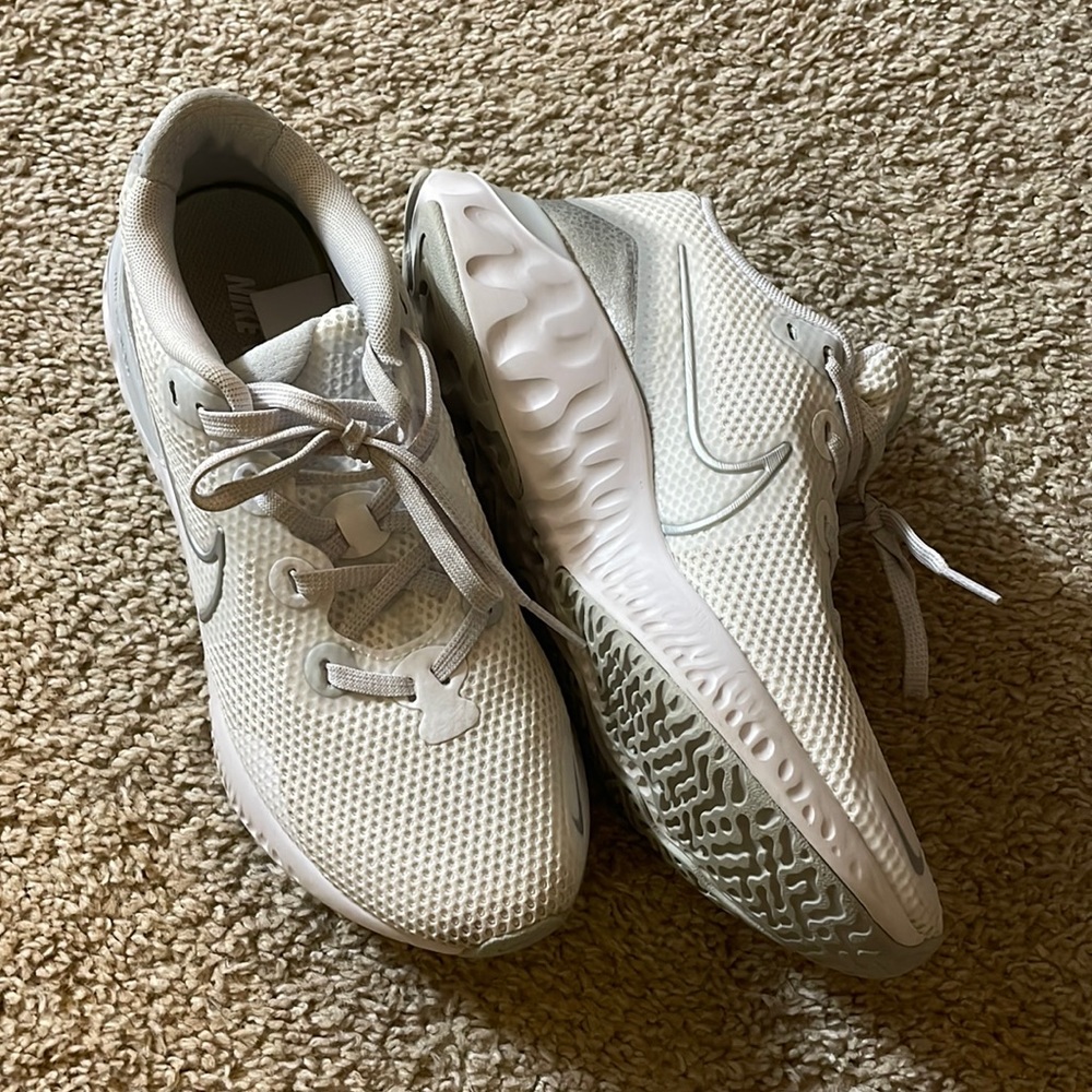 nike renew shoes